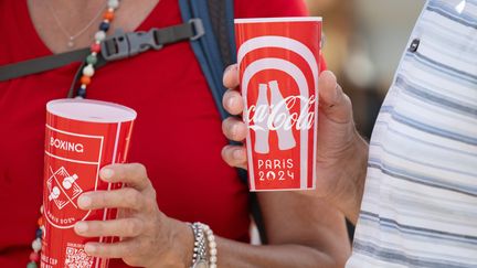 Coca-Cola a irrigué les Jeux olympiques et paralympiques de Paris 2024 de produits dérivés. (SEBASTIAN KAHNERT / DPA / MAXPPP)