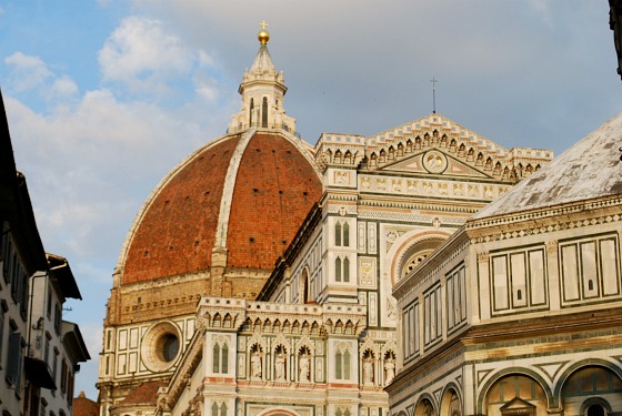 Florence Duomo rooftops (www.free-city-guides.com)