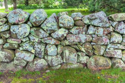 Types Of Stone Walls – Learn The Differences Between Stone Walls