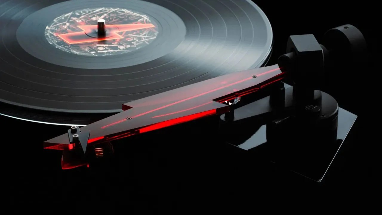 Pro-Ject AC/DC Turntable