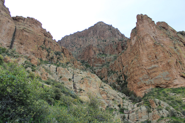 The route traverses right above the slabs into the Northwest Gully