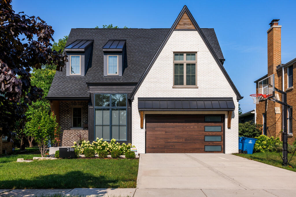 Brick Home with Aspen White Wirecut