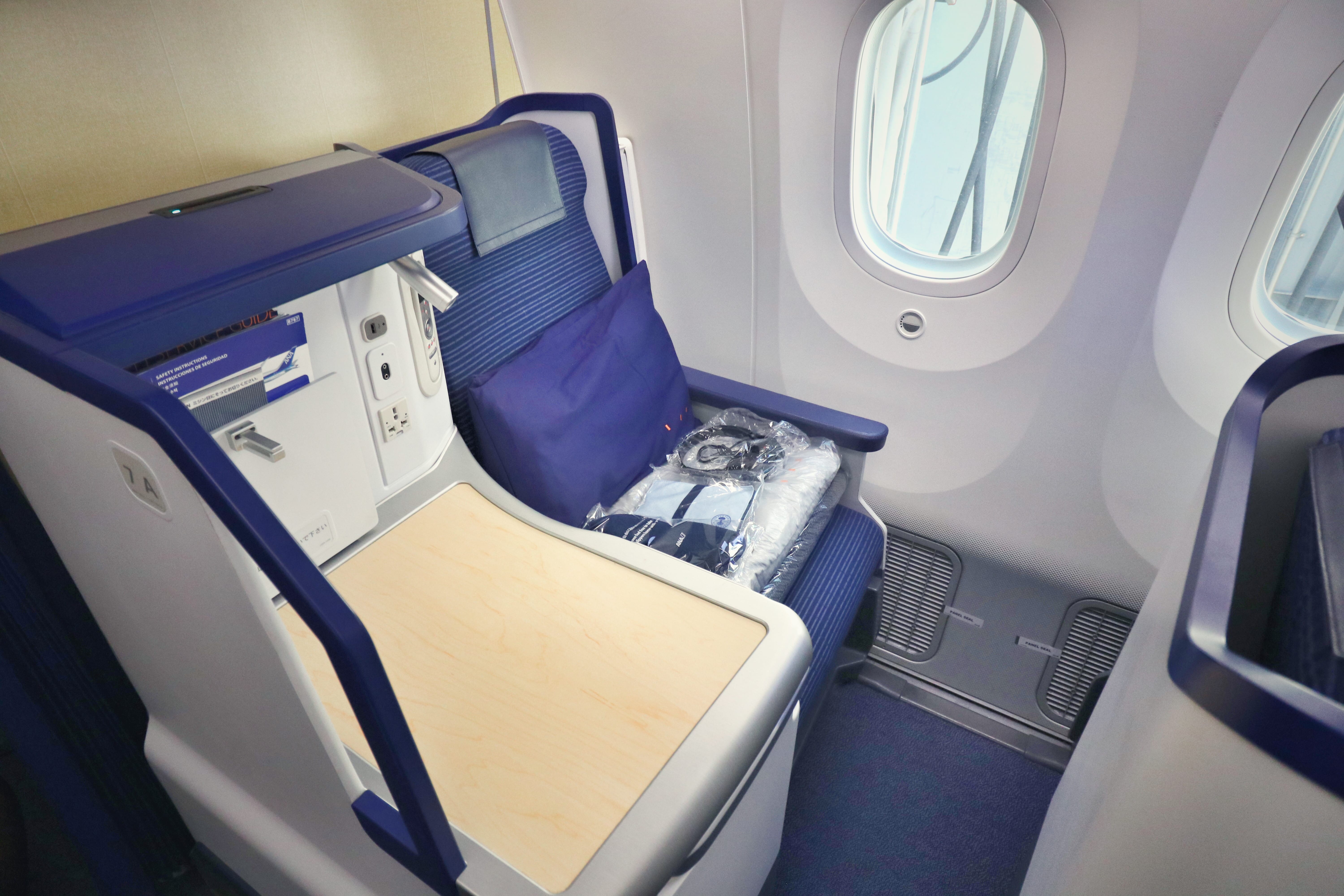 Boeing 787 Business Class Seats