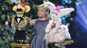 darci-lynne-farmer-agt-two-puppets