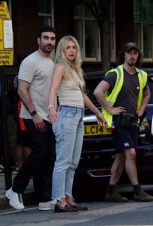 Imogen Poots - Filming 'For Life' filmed in central London