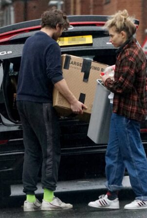 Imogen Poots - With James Norton shopping candids in London