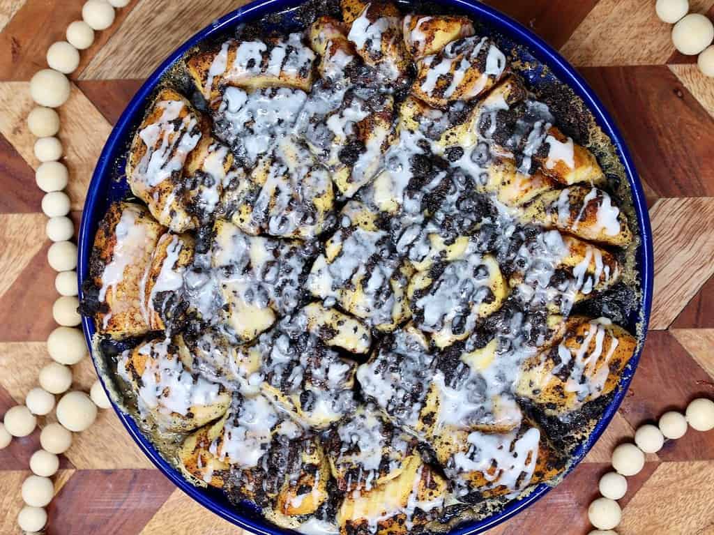 oreo cinnabites with oreo cookies