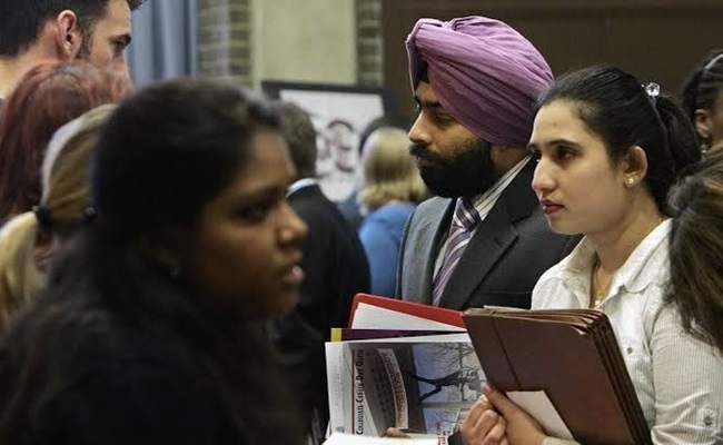 20,000 Indian Students Skip Canadian Studies