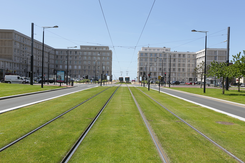 tram lines in Le Havre