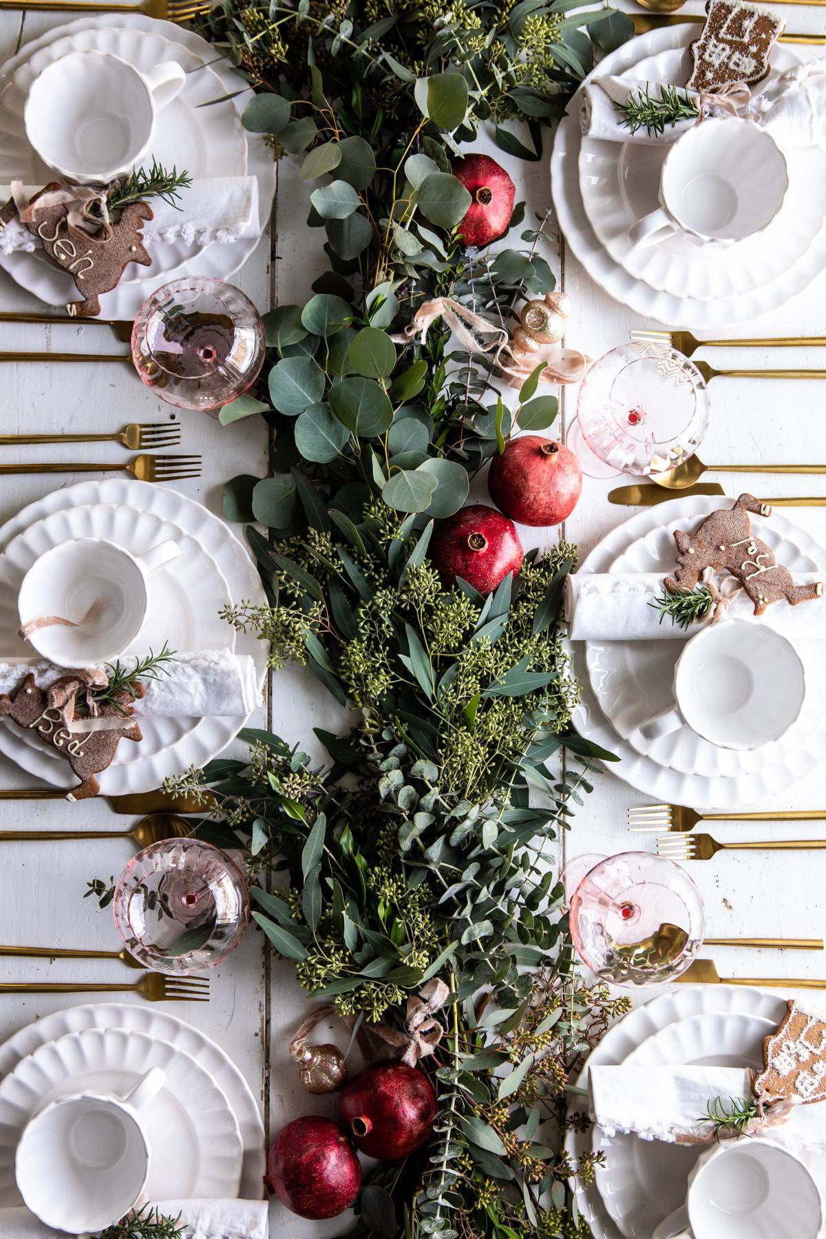 30 Christmas Table Decorations For A Merrier Gathering