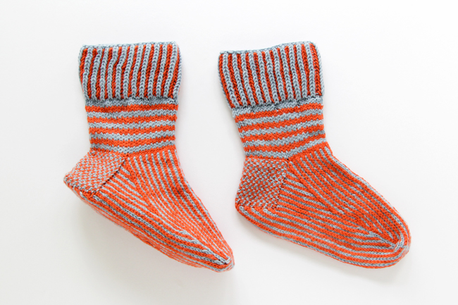 Learn how to knit a short row heel turn to master cuff down socks. Click through for the video tutorial.