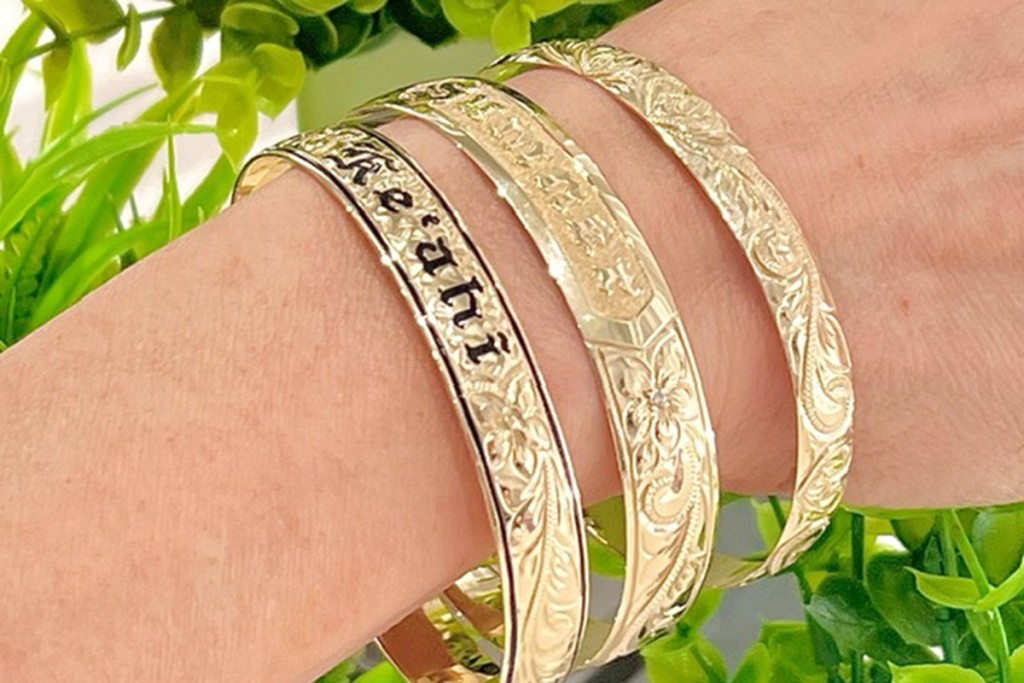 Paradise-Collection-Hawaiian-bracelet-personalized-gold