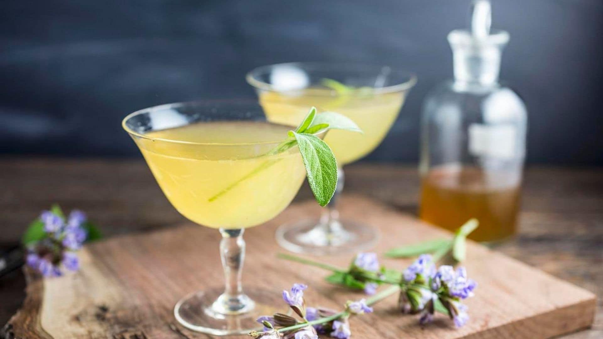 Cheers to your amigos: 10 cocktails to toast with during your Friendsgiving celebrations