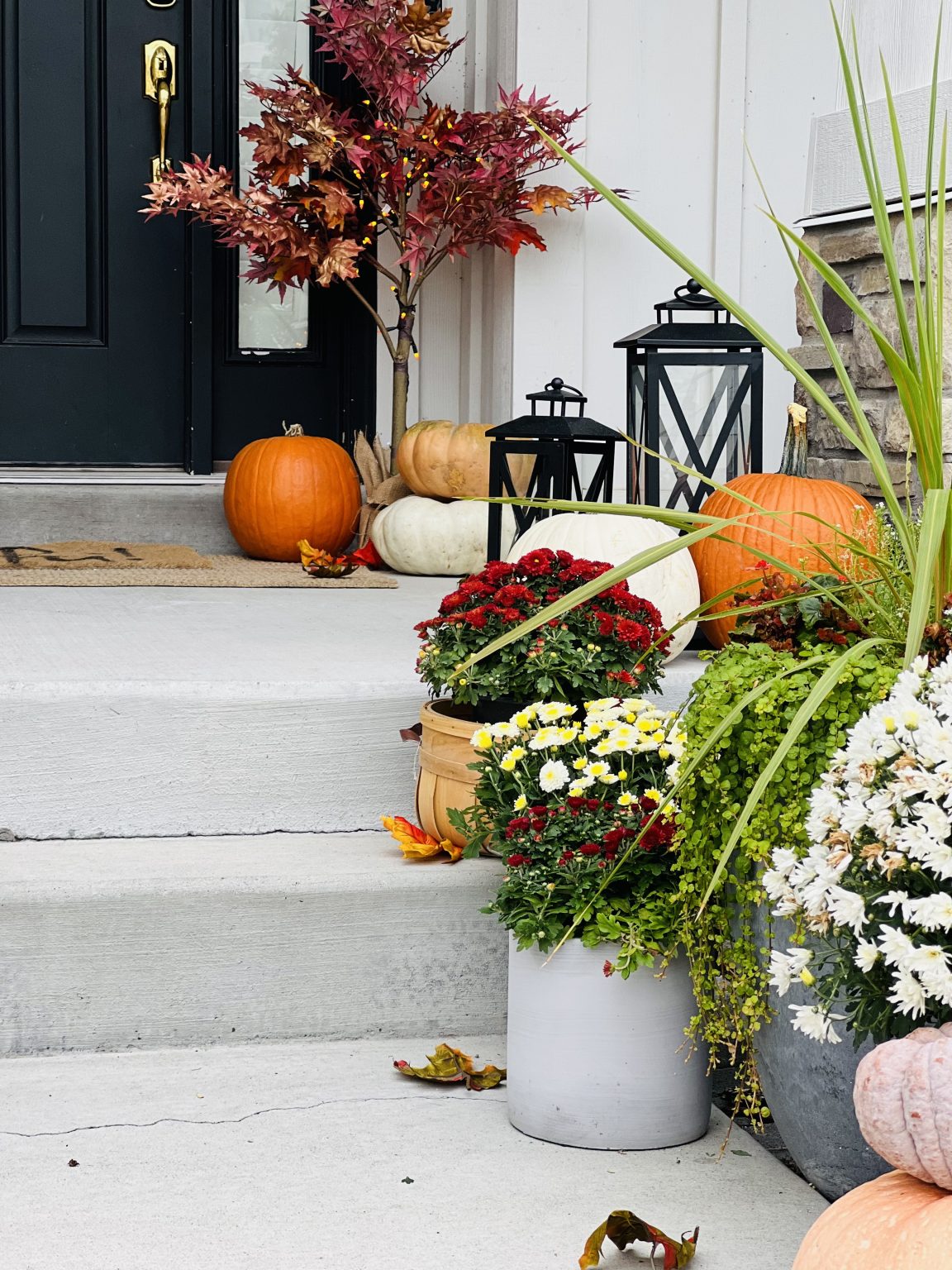 How to Have a Stunning Fall Front Porch - Honeybear Lane