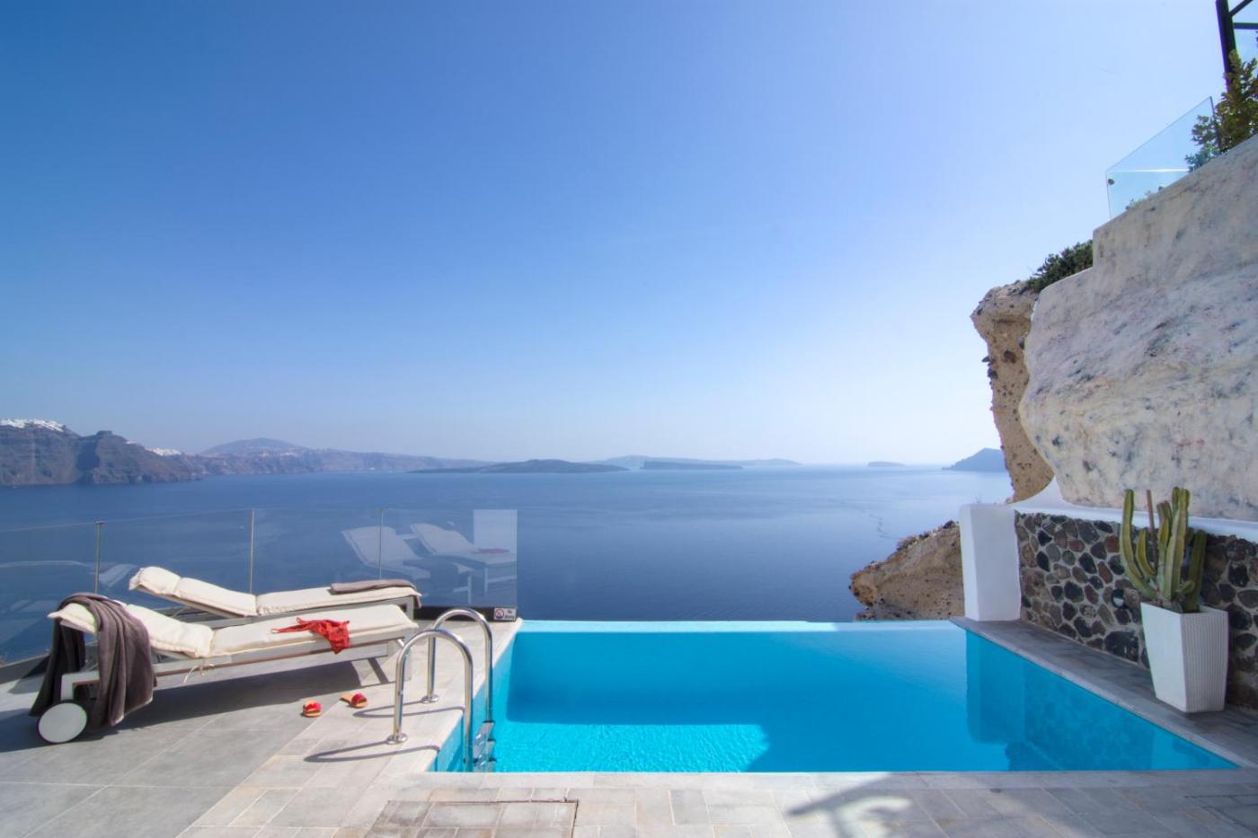 Hotel with private pool - Santorini Secret Suites & Spa