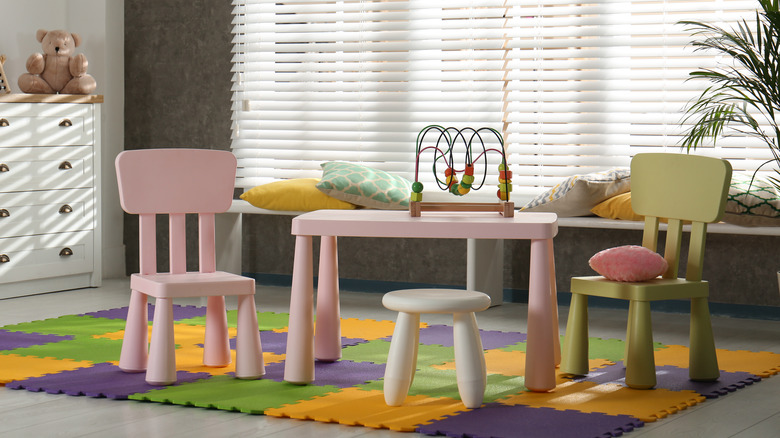 kids' table with puzzle rug