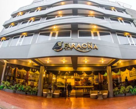 Hotel Faraona Grand