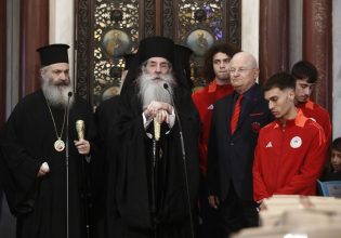 Δίπλα στην Μητρόπολη Πειραιά ο Ολυμπιακός – Έμπρακτη στήριξη στο έργο της (vid+pics)