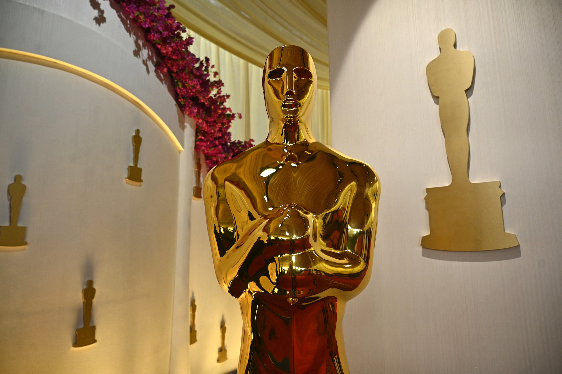 An Oscar statue is pictured at the red carpet of the 96th Annual Academy Awards at the Dolby Theatre in Hollywood, California on March 9, 2024. The 96th Annual Academy Awards will be held on March 10. (Photo by PEDRO UGARTE / AFP)