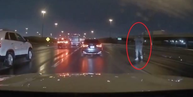 VIDEO: ‘Armed and dangerous’ man shoots at cars on highway in Mississauga, police say