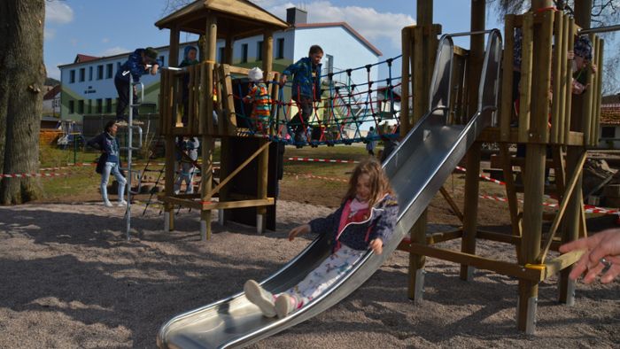 Kinderbetreuung in der Stadt Kaltennordheim: Kindergarten-Förderung,  Schul-Dilemma