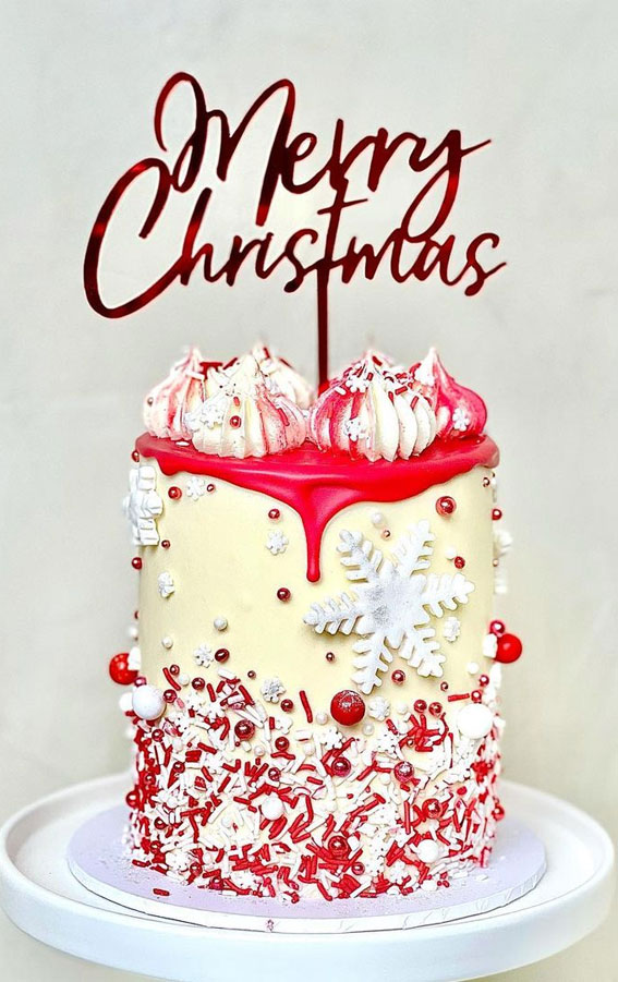 20 Jaw Dropping Winter Cakes : Red and White Christmas Cake