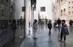 Hall with original doors in Museo dell Opera del Duomo