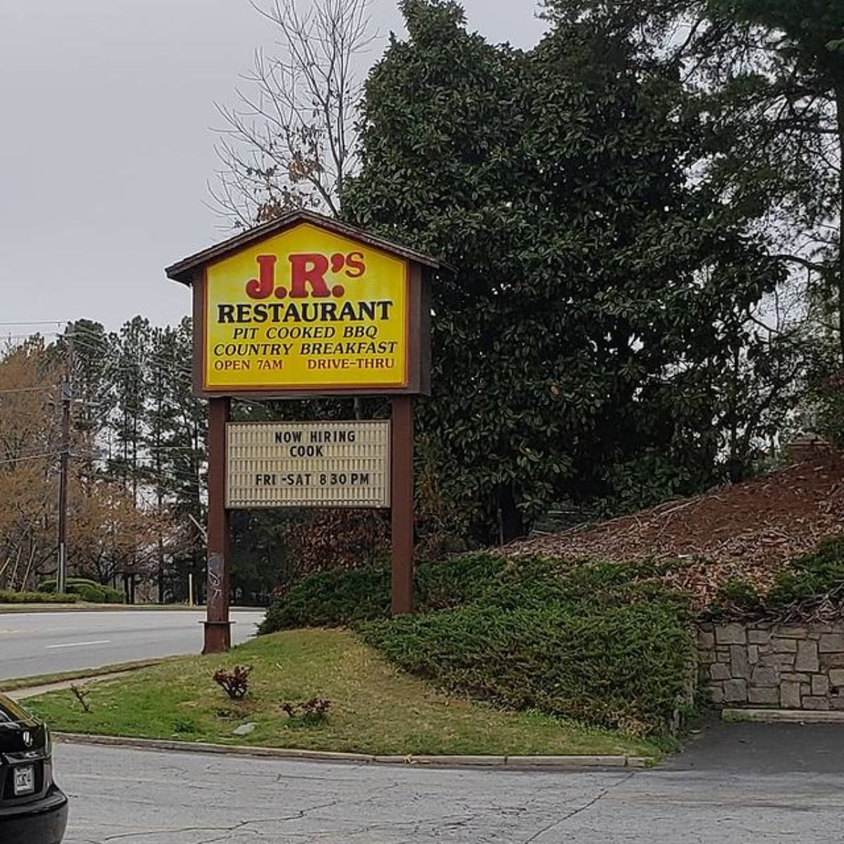 J.R's Log House Restaurant - Georgia