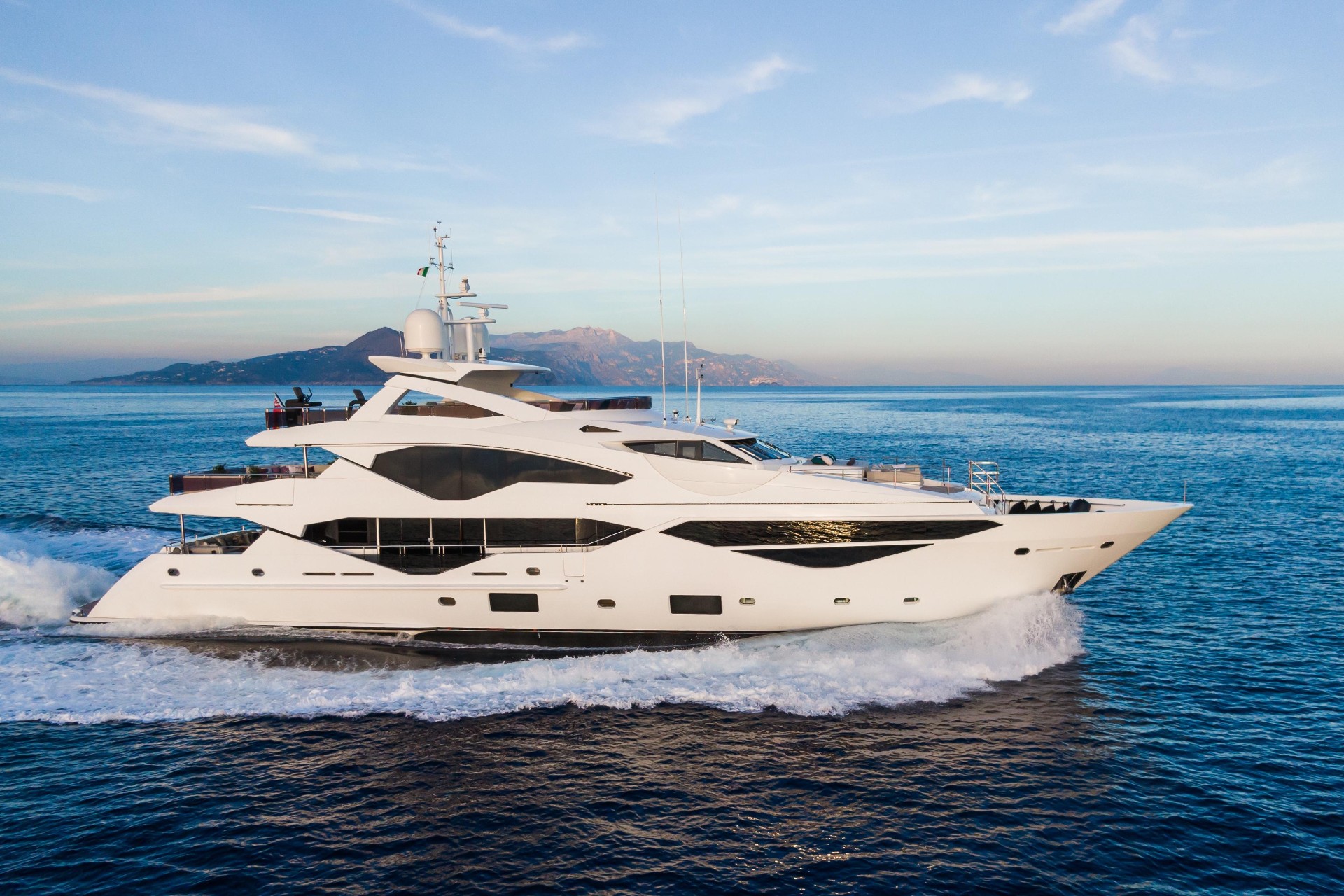 Luxury Yachts For Sale Europe - Image to u