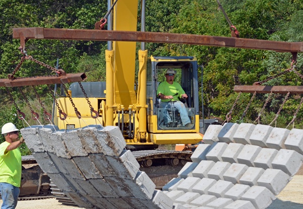 precast articulating block mats, articulating block mats, concrete articulating block mats, scour repair, underwater scour repair, erosion control, bridge scour repairs