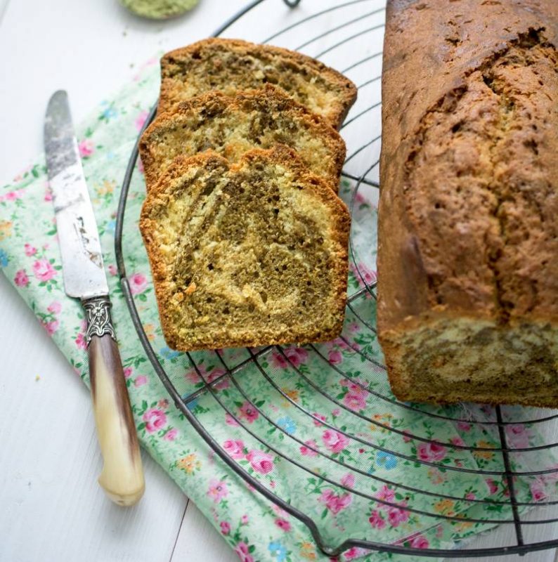 Cake marbré au thé matcha