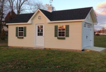 New England Classic Single Car Garage Vinyl Siding-1