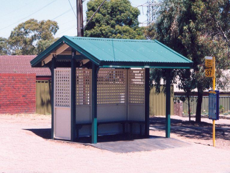 Bathurst Timber Bus Shelter - Landmark Products