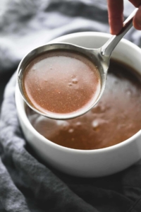 Beef Broth Brown Gravy | lecremedelacrumb.com