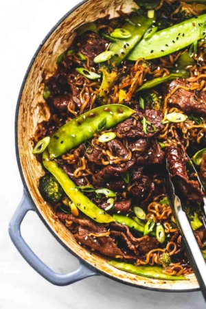 Teriyaki Steak Stir Fry easy dinner recipe | lecremedelacrumb.com