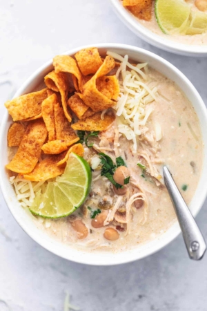 Easy Instant Pot White Chicken Chili recipe healthy dinner recipe | lecremedelacrumb.com