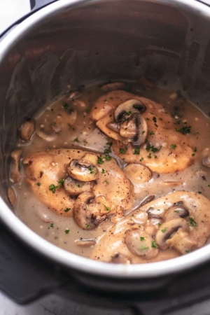 chicken with mushrooms and gravy in pressure cooker pot