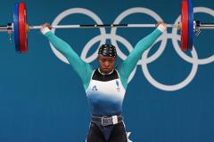 Marie-Josèphe Fègue a signé le meilleur résultat des haltérophiles français aux JO 2024. (A. Perobelli/Reuters)