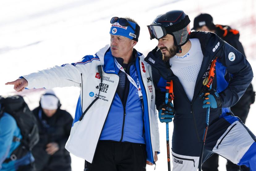 Xavier Fournier (à gauche) avec Cyprien Sarrazin lors de la Coupe du monde de ski alpin en mars 2024 à Saalbach (Autriche). (Christophe Pallot/Zoom/Presse Sports)