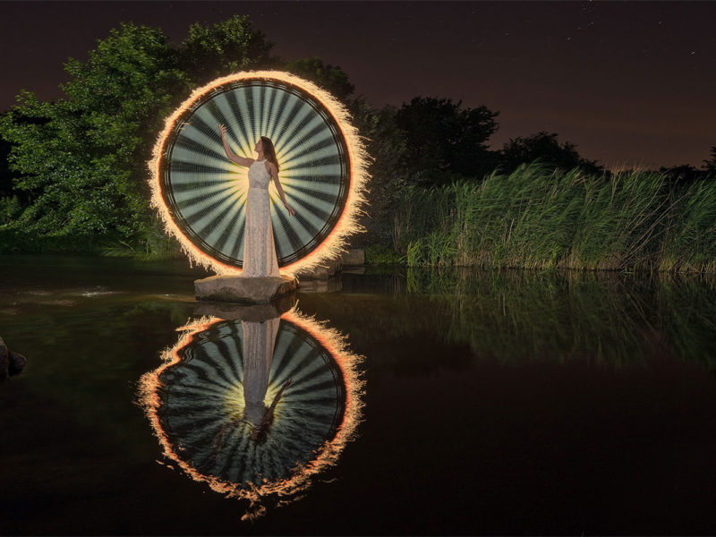 Light Painting - Fashion Model und Natur - by JanLeonardo Light Art Photography