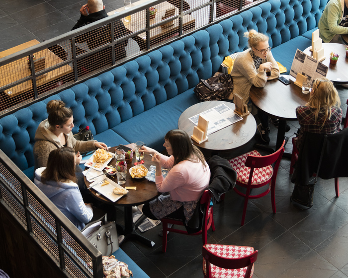 Students enjoying a meal in Towers