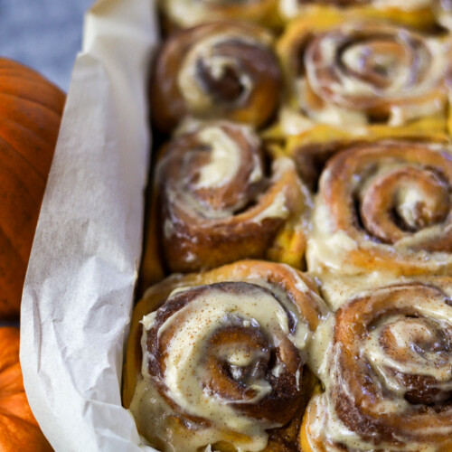 pumpkin-brioche-cinnamon-rolls-11