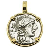 Roman Republic 136 BC, Roma and Dioscuri denarius in 14k gold pendant. 