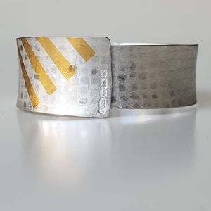 Block-striped Damask Cuff