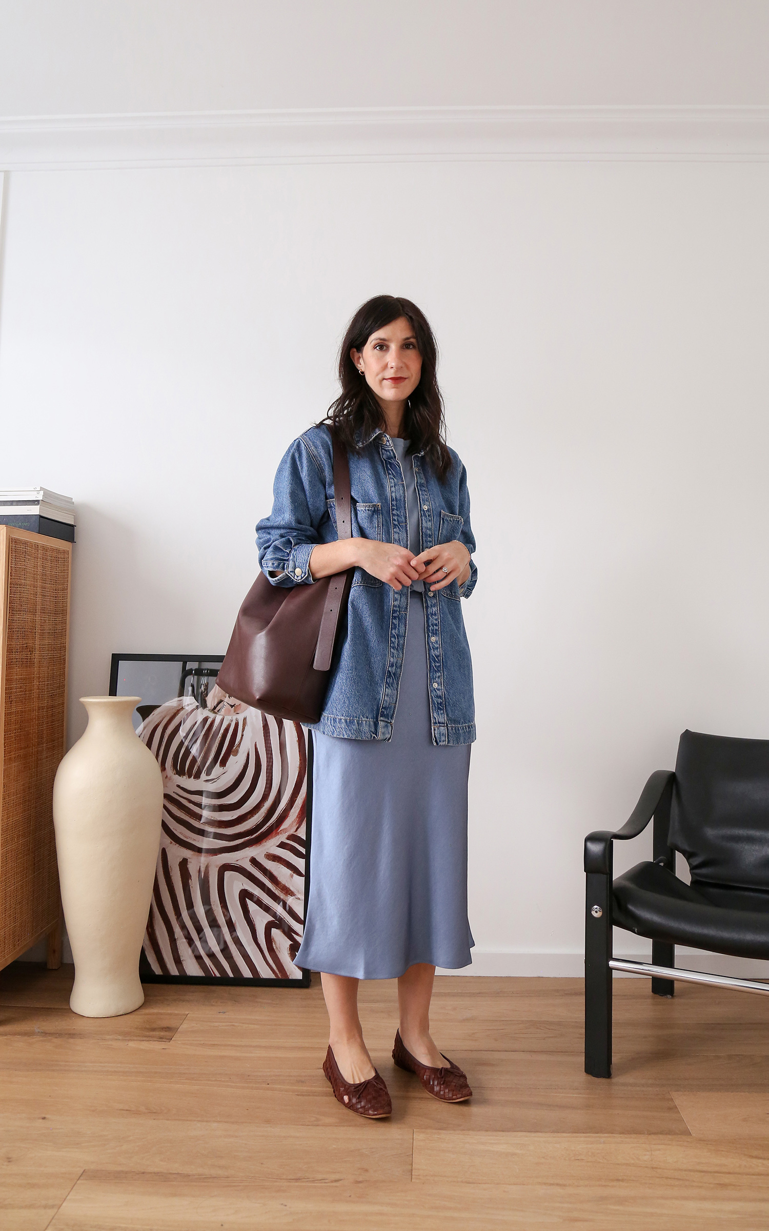 Blue monochromatic outfit wearing Sezane sandy skirt