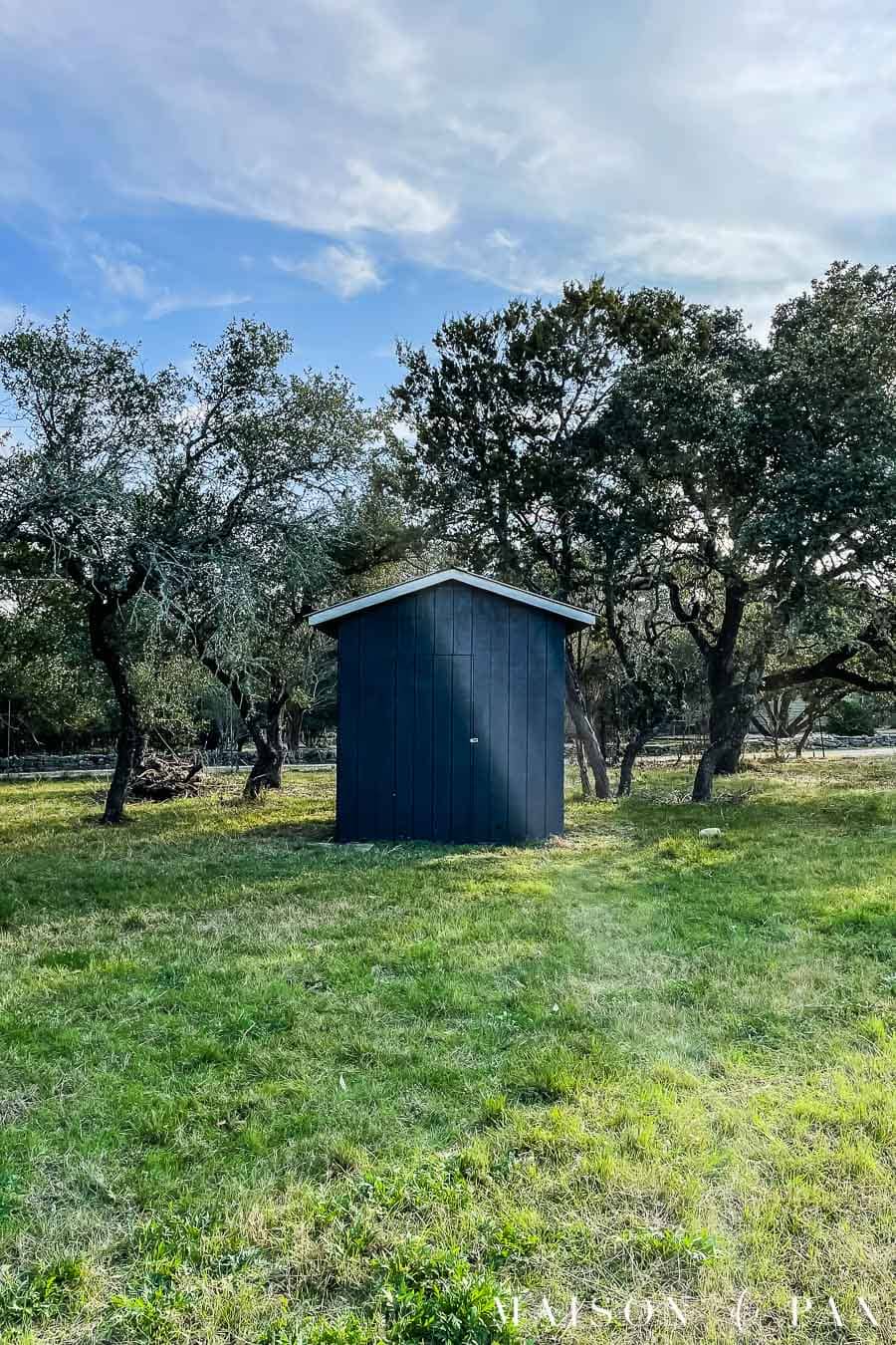 How to Paint a Shed… the easy way!