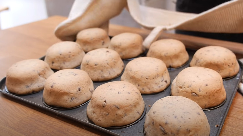 cookie bowls on muffin pan