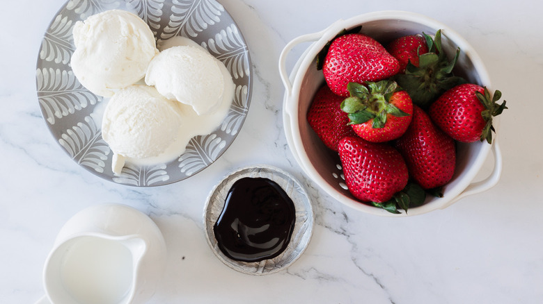 ingredients for chocolate strawberry milkshake