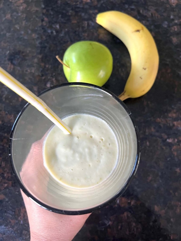 Apple Banana Smoothie