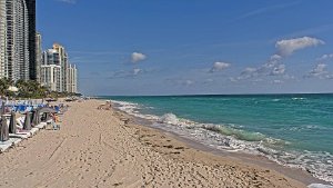 A live view of Sunny Isles Beach, North View